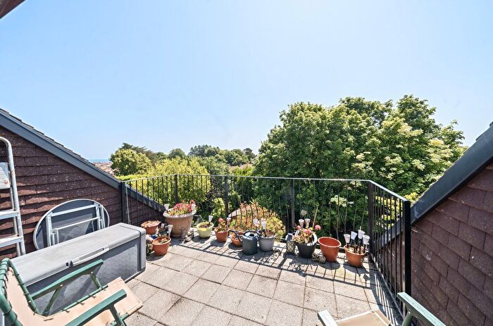 2 Bedroom Flat For Sale In Southfield Avenue, Preston, Paignton, Devon, TQ3