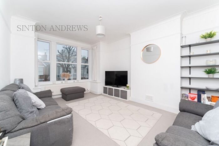 1 Bedroom Flat To Rent In Windermere Road, London, W5