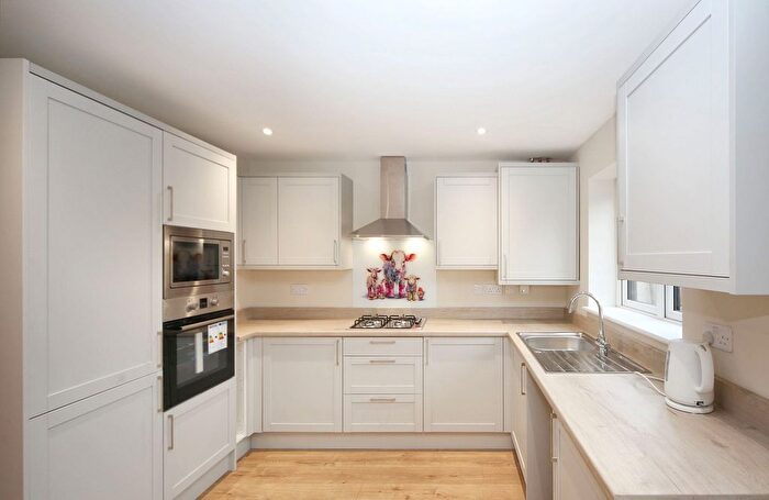 3 Bedroom Detached House For Sale In Leyburn Close, Wigan, WN1