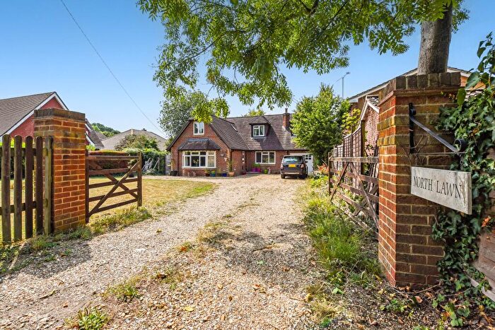 4 Bedroom Detached House For Sale In Swanmore, SO32