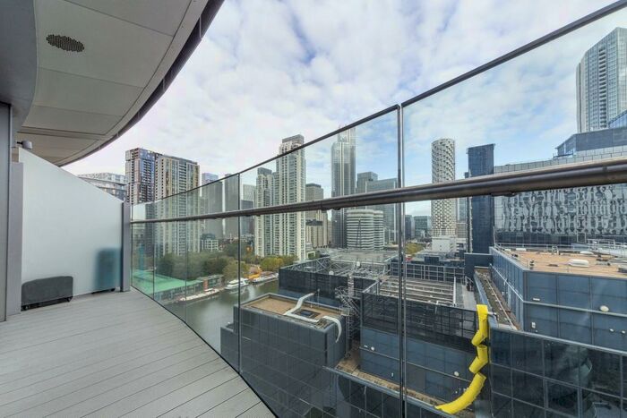 Studio To Rent In Arena Tower, Crossharbour Plaza, Canary Wharf, London, E14