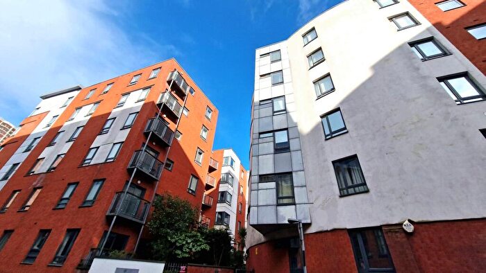 2 Bedroom Apartment To Rent In The Citadel, Ludgate Hill, Manchester, M4