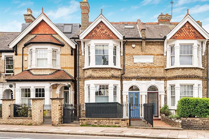 4 Bedroom Semi Detached House For Sale In Richmond Road, Kingston Upon Thames, KT2