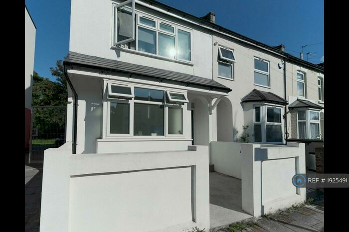 4 Bedroom Terraced House To Rent In West Road, London, E15