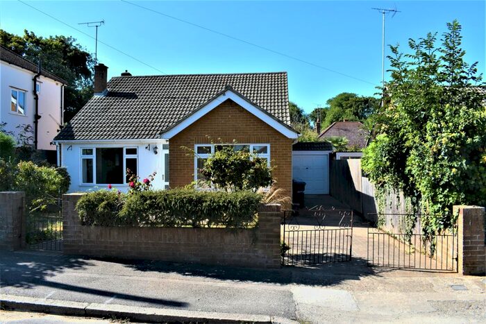 3 Bedroom Bungalow To Rent In Masons Rise, Broadstairs, CT10