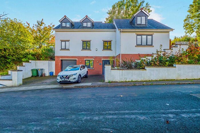 3 Bedroom Detached House For Sale In The Hawthorns, Cardiff, CF23