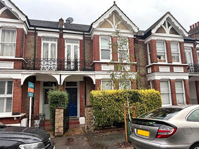 2 Bedroom Maisonette To Rent In Kendall Road, Beckenham, BR3