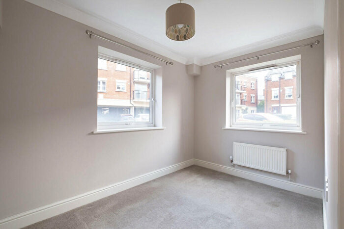 2 Bedroom Apartment To Rent In Brookbank Close, Cheltenham, GL50
