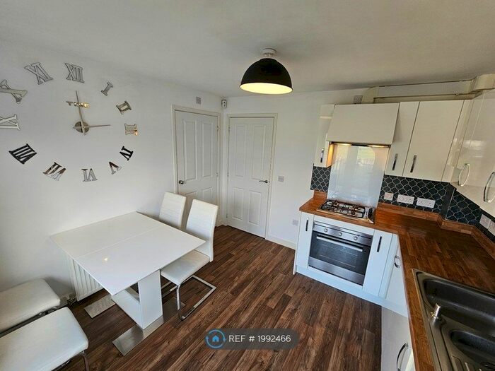 2 Bedroom Terraced House To Rent In Shaw Drive, Hamilton, ML3