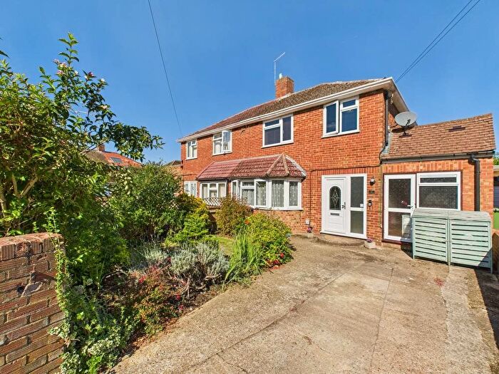 3 Bedroom Semi-detached House For Sale In Brightside Avenue, Staines-Upon-Thames, Surrey, TW18