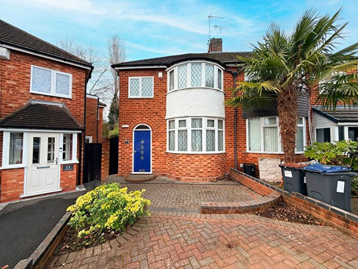 3 Bedroom Semi Detached House For Sale In Trentham Grove, Yardley, B26