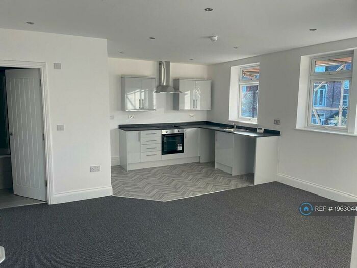 1 Bedroom Flat To Rent In St Johns Road, Waterloo, Liverpool, L22