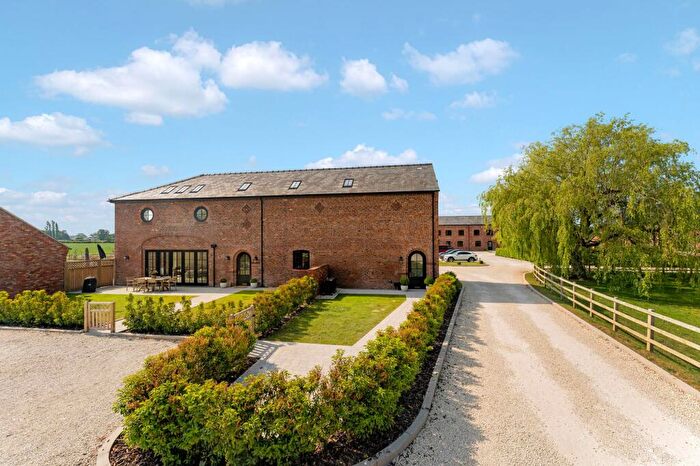 2 Bedroom Barn Conversion For Sale In Old Hall Country Estate Alford Road Huntington Chester, CH3