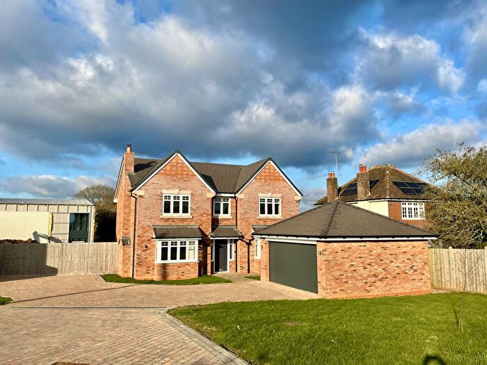 4 Bedroom Detached House For Sale In Long Bank, Bewdley, Worcestershire, DY12