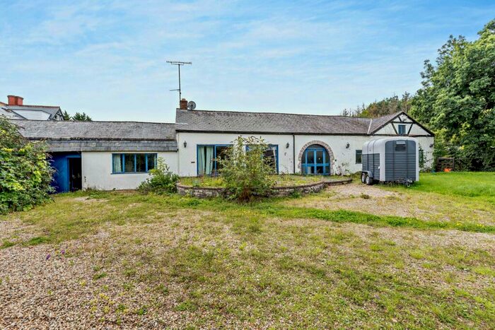 5 Bedroom Link Detached House For Sale In Trefnant, Denbigh, Denbighshire, LL16