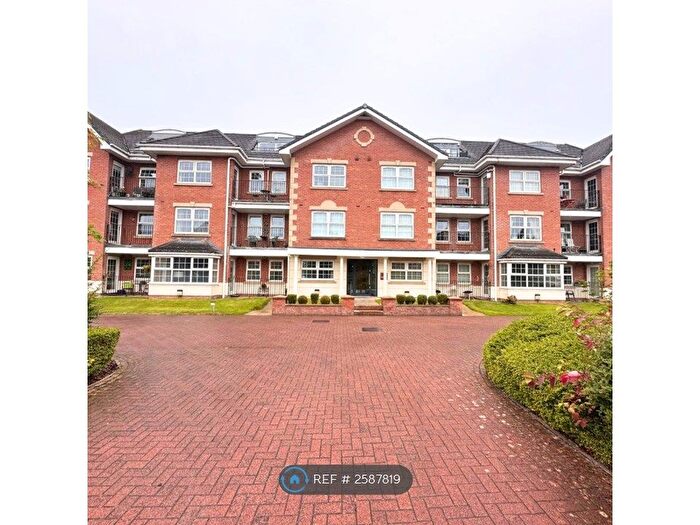 2 Bedroom Flat To Rent In Manor Apartments, Poulton-Le-Fylde, FY6