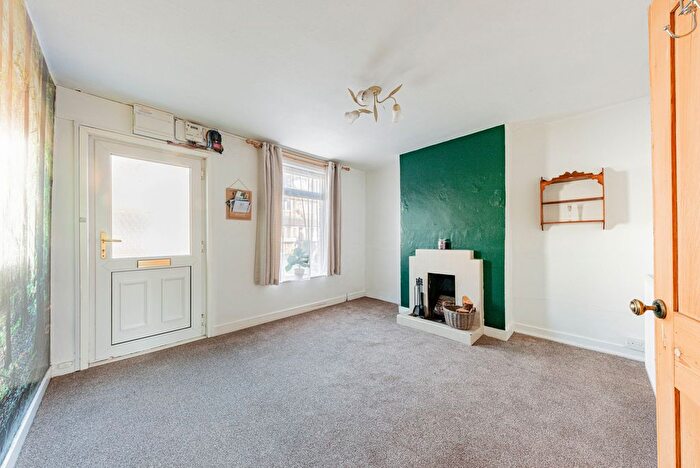 2 Bedroom Terraced House For Sale In London Road, Teynham, ME9