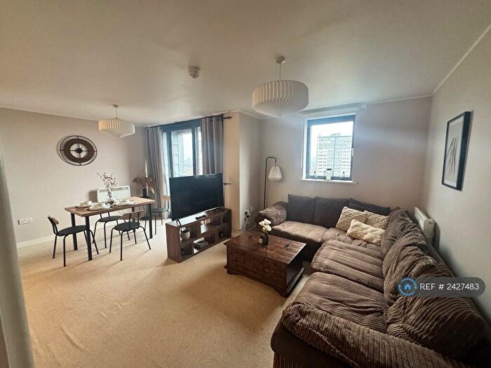 2 Bedroom Flat To Rent In Drayton Park, London, N5