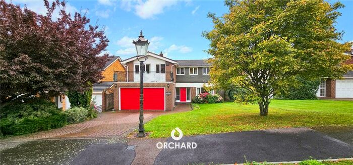 5 Bedroom Detached House To Rent In Moreland Drive, Gerrads Cross, Bucks, SL9