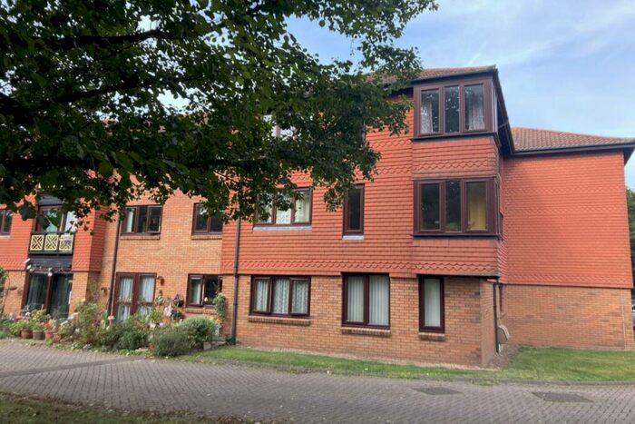 1 Bedroom Flat To Rent In Staveley Court, Loughborough, Leicestershire, LE11
