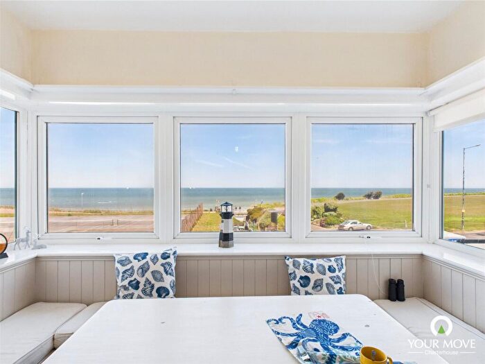 2 Bedroom Flat For Sale In Northumberland Avenue, Margate, Kent, CT9