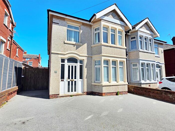 4 Bedroom Semi-Detached House For Sale In Napier Avenue, Blackpool, FY4