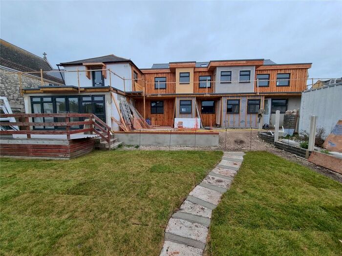 1 Bedroom Flat To Rent In Flats -, Clifton Court, Portland, Dorset, DT5