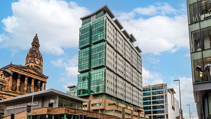 2 Bedroom Flat For Sale In Bothwell Street, Flat /, City Centre, Glasgow, G2