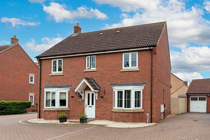 4 Bedroom Detached House For Sale In Duddle Drive, Longstanton, CB24
