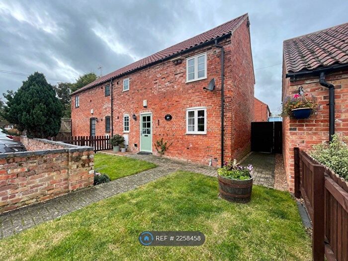 3 Bedroom Semi-Detached House To Rent In Trent Lane, South Clifton, Newark, NG23