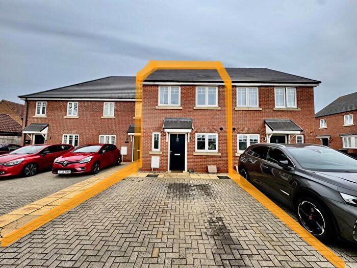 2 Bedroom Terraced House For Sale In Boxcar Close, Thrapston, Kettering, NN14