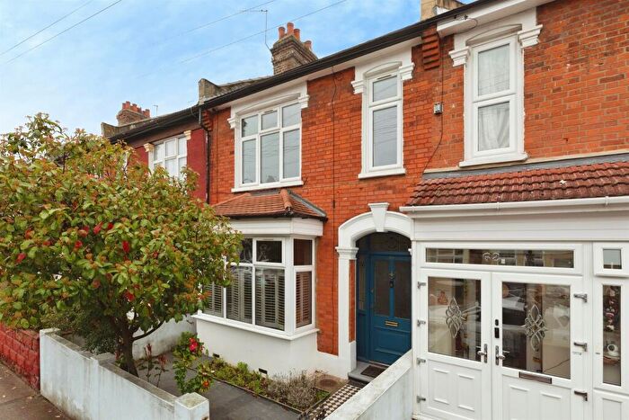 3 Bedroom Terraced House For Sale In Shakespeare Crescent, London, E12