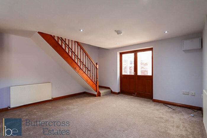 2 Bedroom Semi-Detached House To Rent In Kirk Gate, Newark, NG24