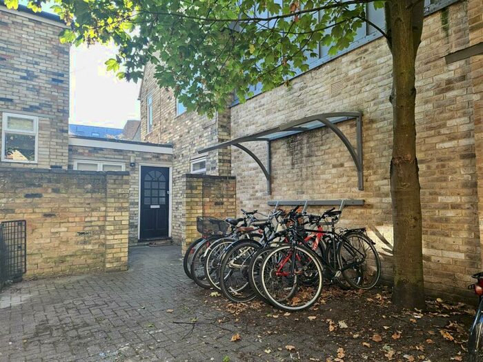 4 Bedroom House To Rent In Newmarket Road, Cambridge, CB5