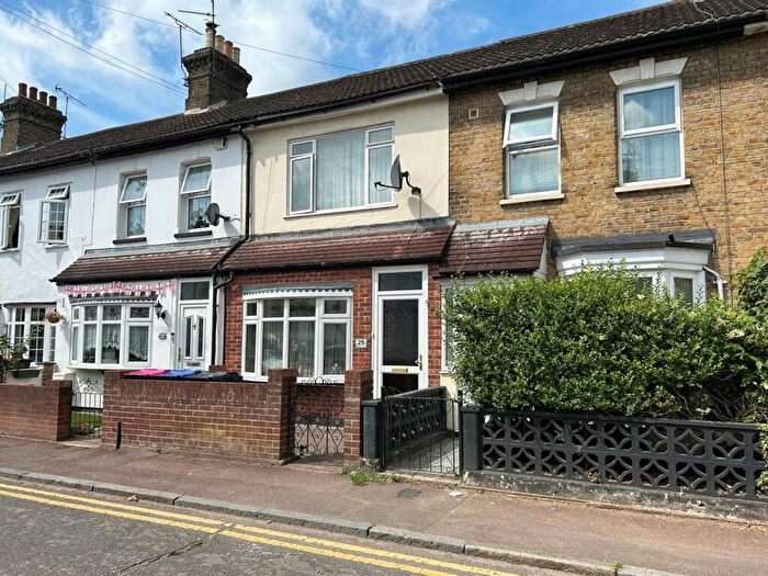 2 Bedroom Terraced House For Sale In Park Street, Westcliff-on-Sea, SS0