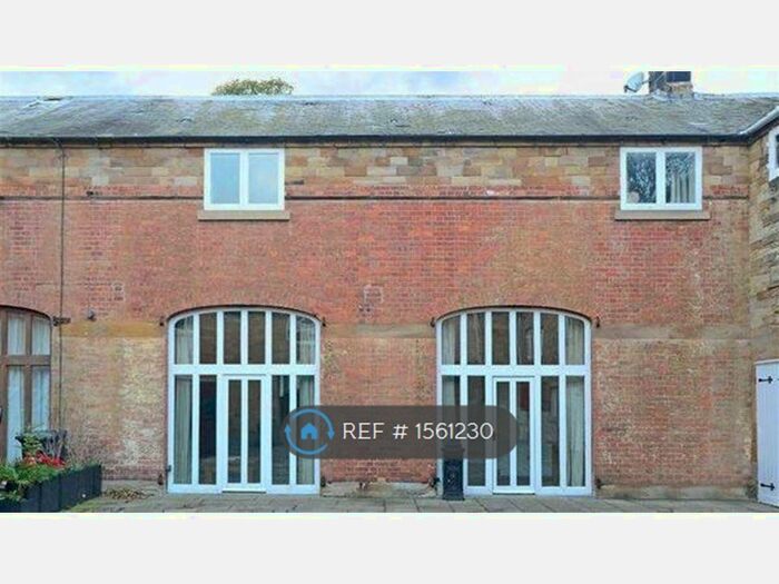 4 Bedroom Terraced House To Rent In Hall Drive, Sutton Scarsdale, Chesterfield, S44