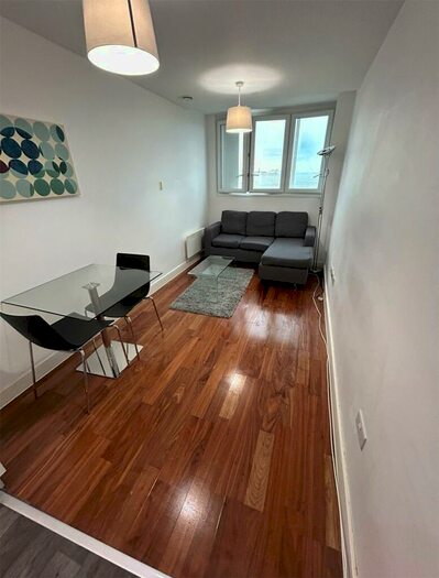 1 Bedroom Flat To Rent In Metropolitan House, Hagley Road, Birmingham, West Midlands, B16