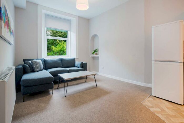 2 Bedroom Flat To Rent In Albert Street, Leith, Edinburgh, EH7
