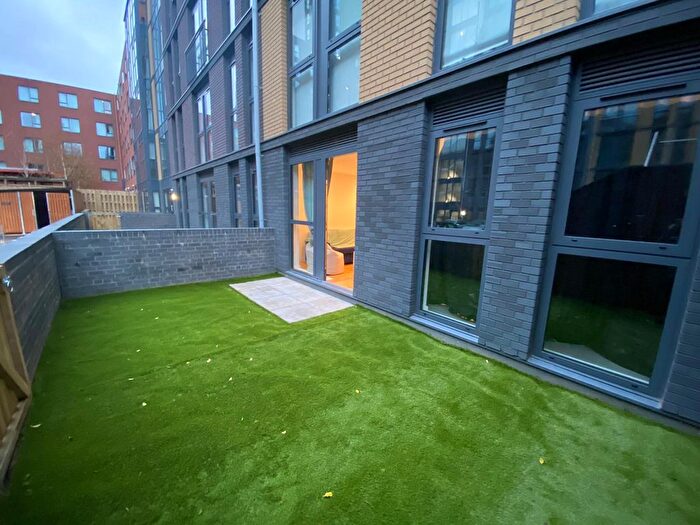 1 Bedroom Flat To Rent In William Street, Birmingham, B15