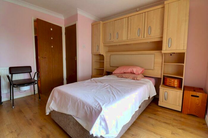 2 Bedroom Bungalow For Sale In Lilleshall Way, Western Downs, Staffordshire, ST17