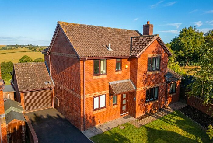 4 Bedroom Detached House For Sale In Avranches Avenue, Crediton, EX17