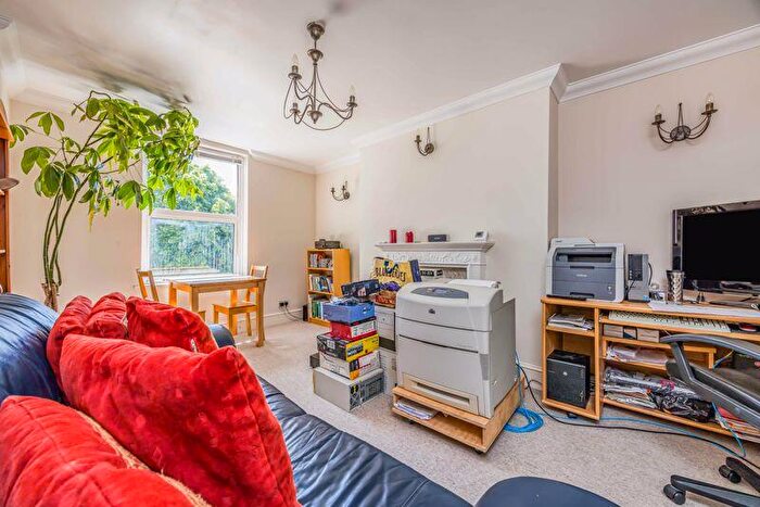 1 Bedroom Flat For Sale In Kent Road, Southsea, PO5