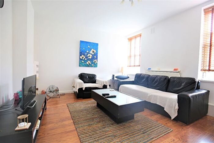 2 Bedroom Flat To Rent In Kennistoun House, Leighton Road, London, NW5