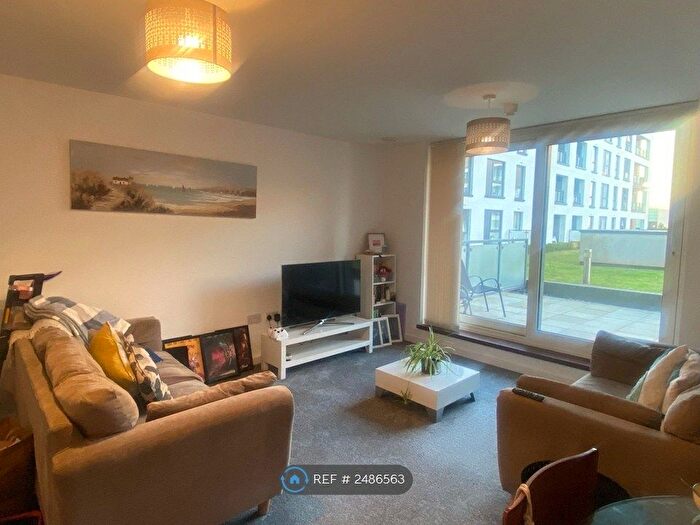 2 Bedroom Flat To Rent In Ferry Court, Cardiff, CF11