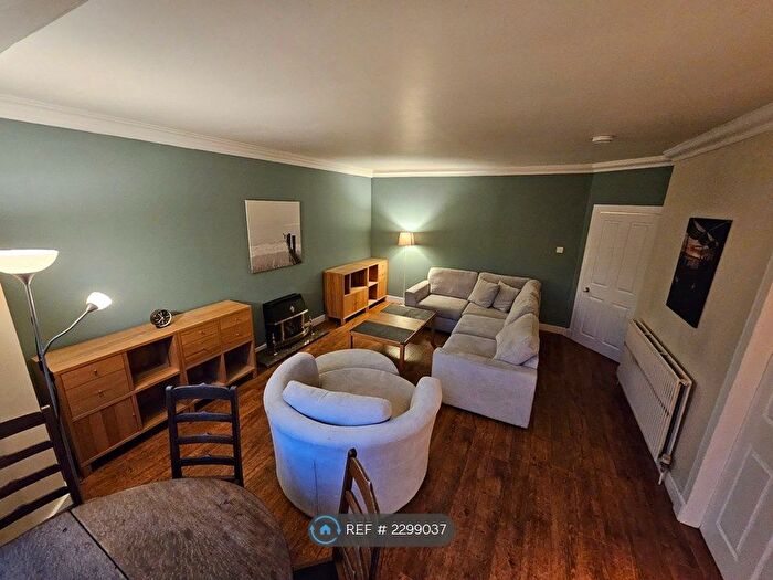 2 Bedroom Flat To Rent In Grange Gardens, Bridge Of Allan, Stirling, FK9