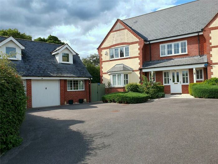 5 Bedroom Detached House To Rent In Knoll Gardens, Newbury, Berkshire, RG20
