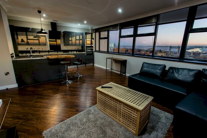 1 Bedroom Apartment To Rent In Essex House, HU1