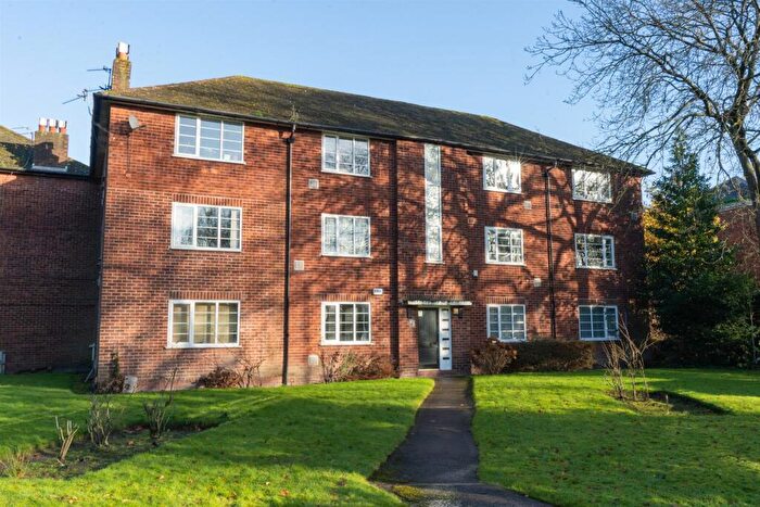 2 Bedroom Apartment For Sale In Holly House, Edge Lane, Stretford, M32