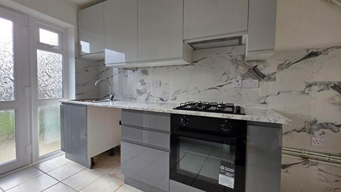 3 Bedroom House To Rent In Beaumont Drive, Gravesend, DA11