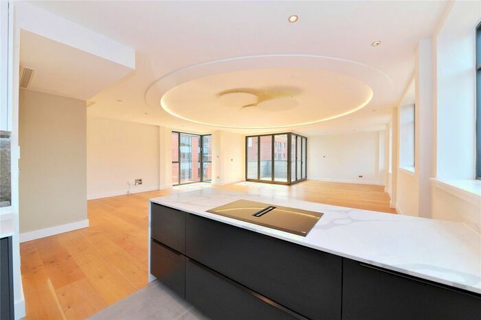 3 Bedroom Flat To Rent In Water Street, Birmingham, B3